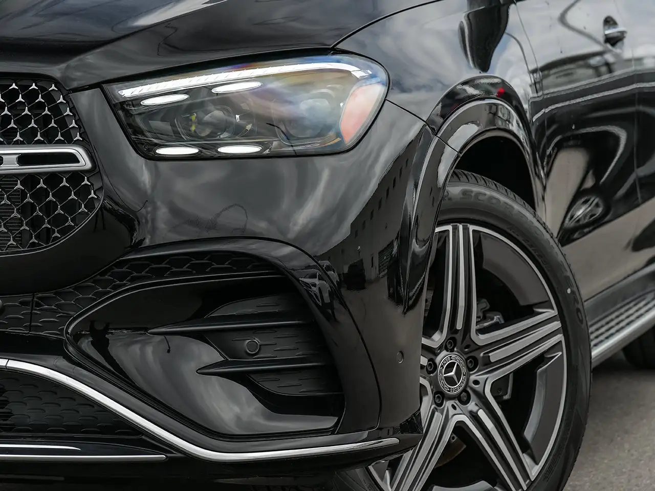 Mercedes-Benz GLE - Image 8