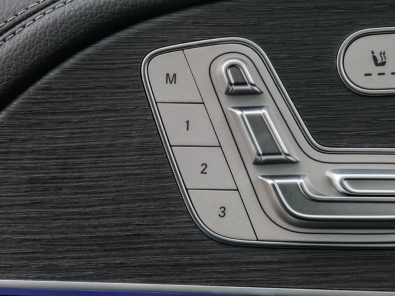 Mercedes-Benz GLE - Image 19