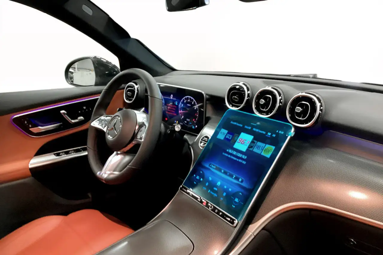 Mercedes-Benz GLC - Image 8