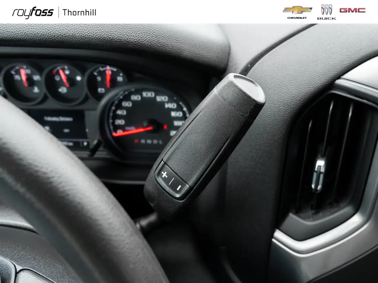 Chevrolet Silverado 1500 - Image 15