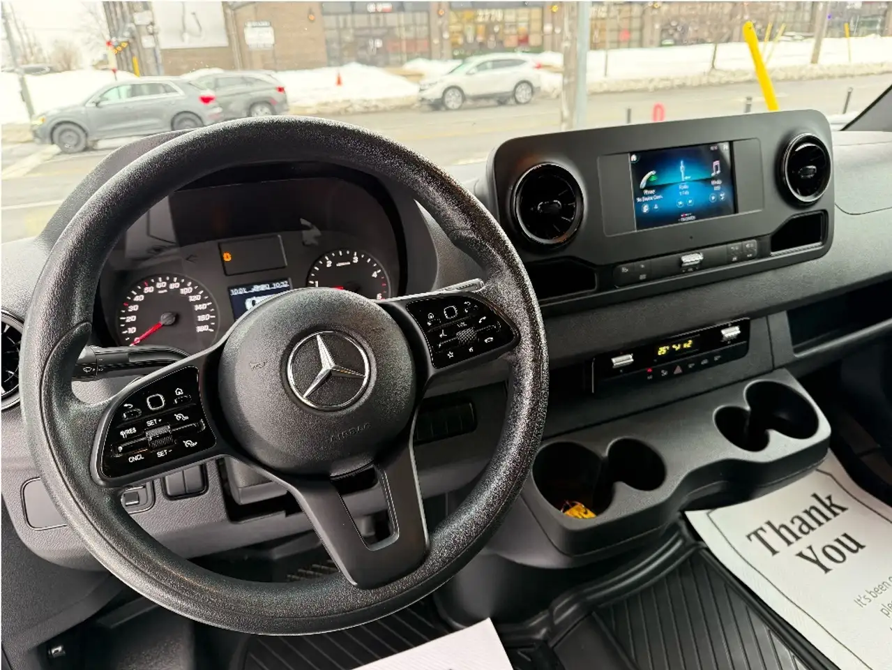 Mercedes-Benz Sprinter - Image 11