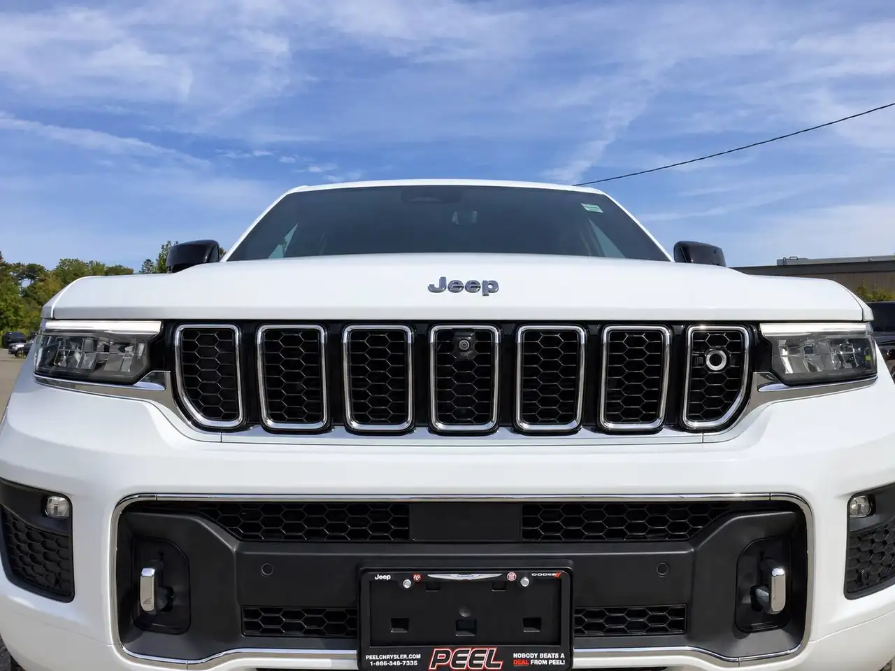 Jeep Grand Cherokee - Image 33