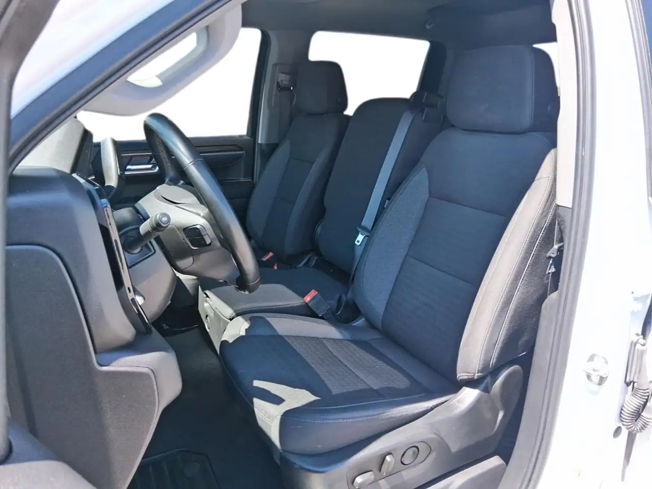 Chevrolet Silverado 1500 - Image 7