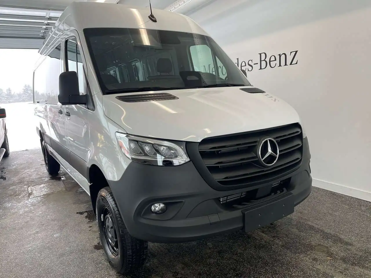 Mercedes-Benz Sprinter - Image 1