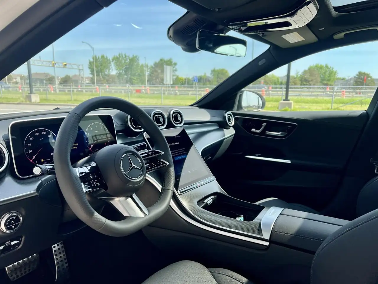 Mercedes-Benz C-Class - Image 11