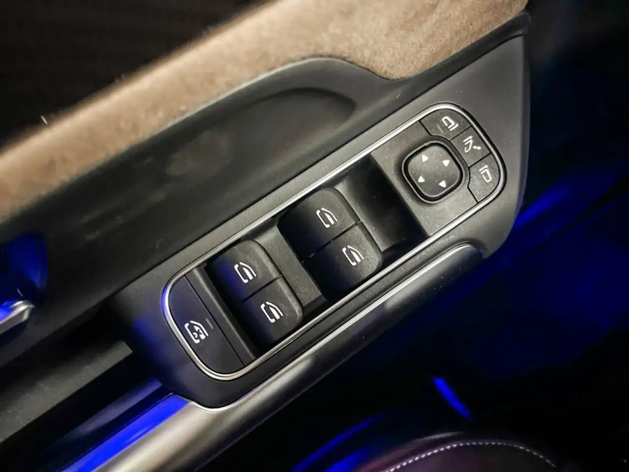 Mercedes-Benz GLA - Image 22