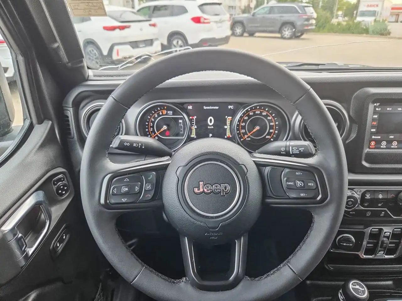 Jeep Gladiator - Image 15