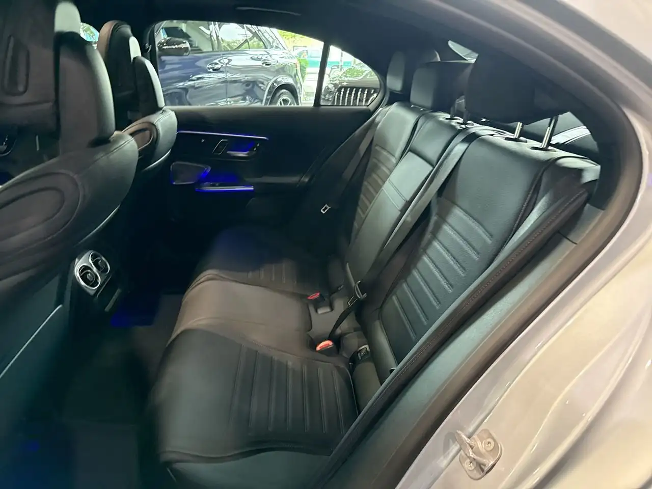 Mercedes-Benz C-Class - Image 31