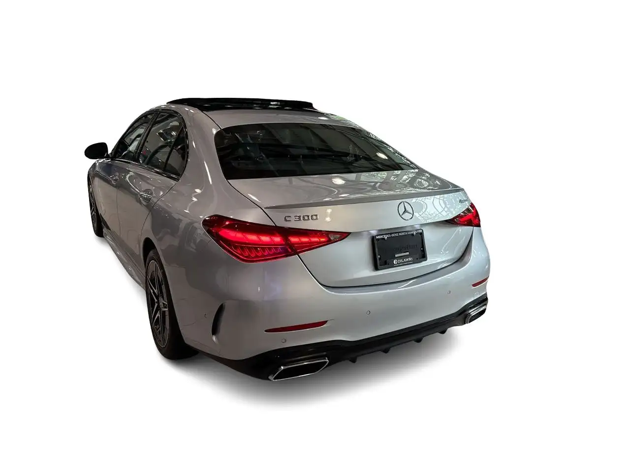Mercedes-Benz C-Class - Image 11