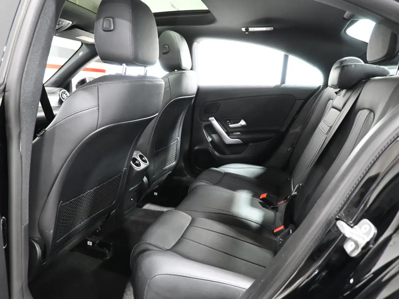 Mercedes-Benz CLA - Image 25