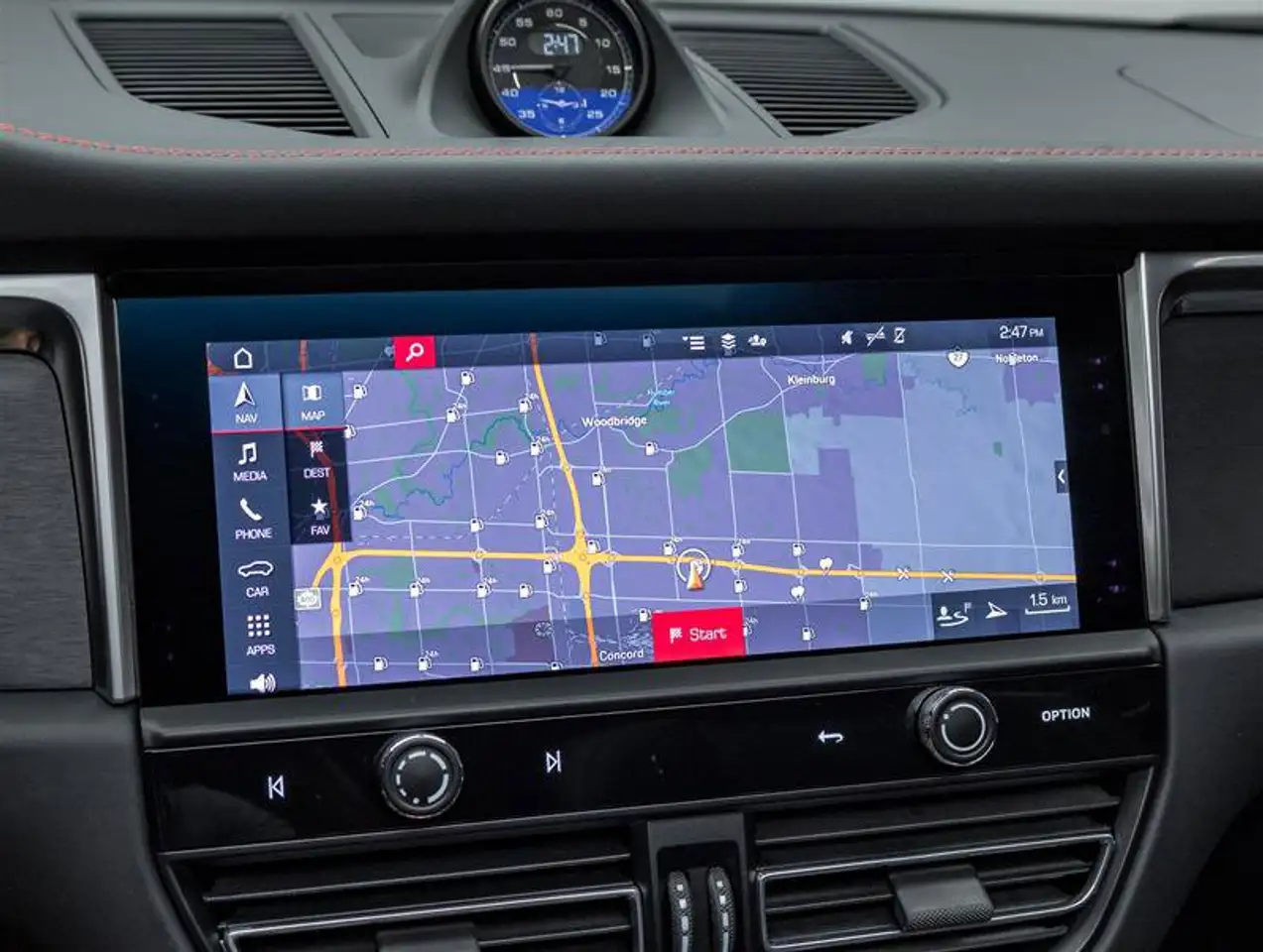 Porsche Macan - Image 24