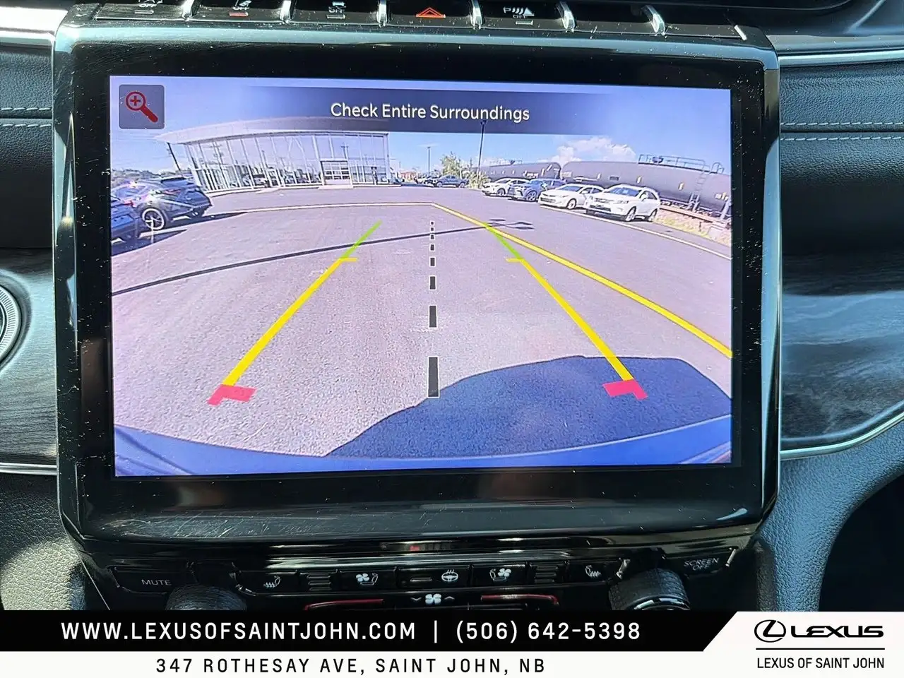 Jeep Grand Cherokee - Image 18