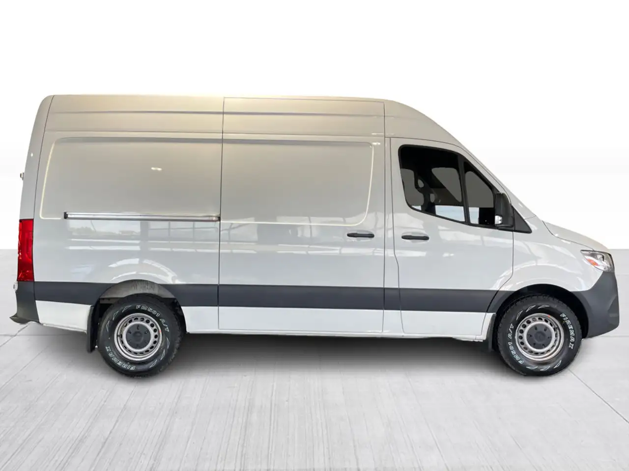 Mercedes-Benz Sprinter - Image 2