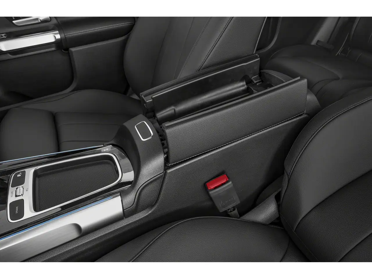 Mercedes-Benz GLB - Image 9