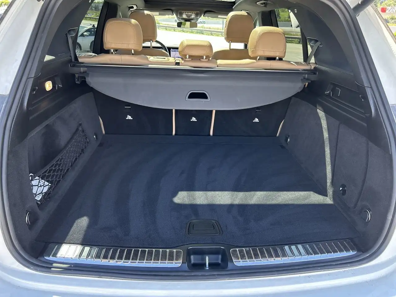 Mercedes-Benz GLE - Image 31