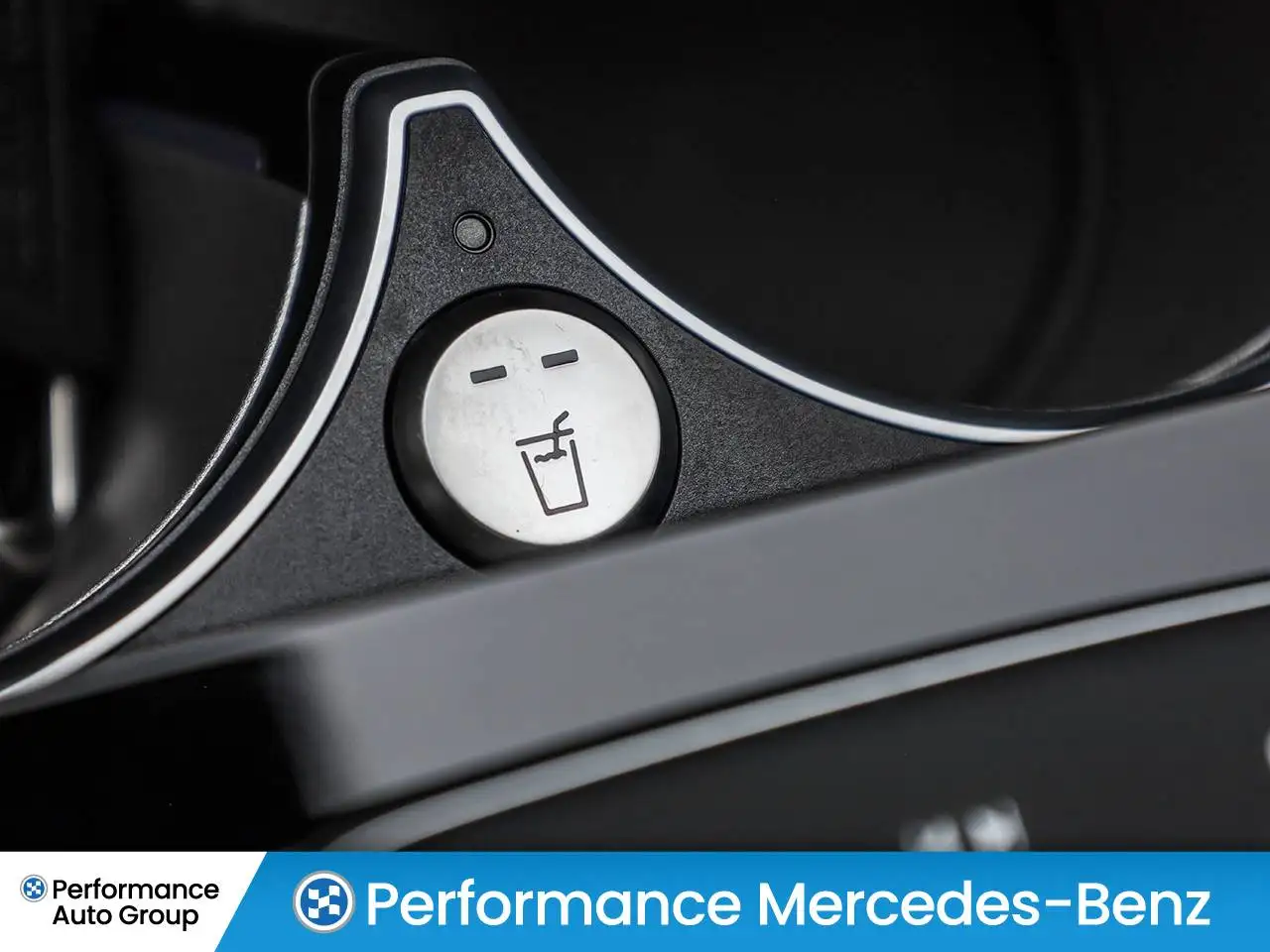 Mercedes-Benz GLE - Image 27