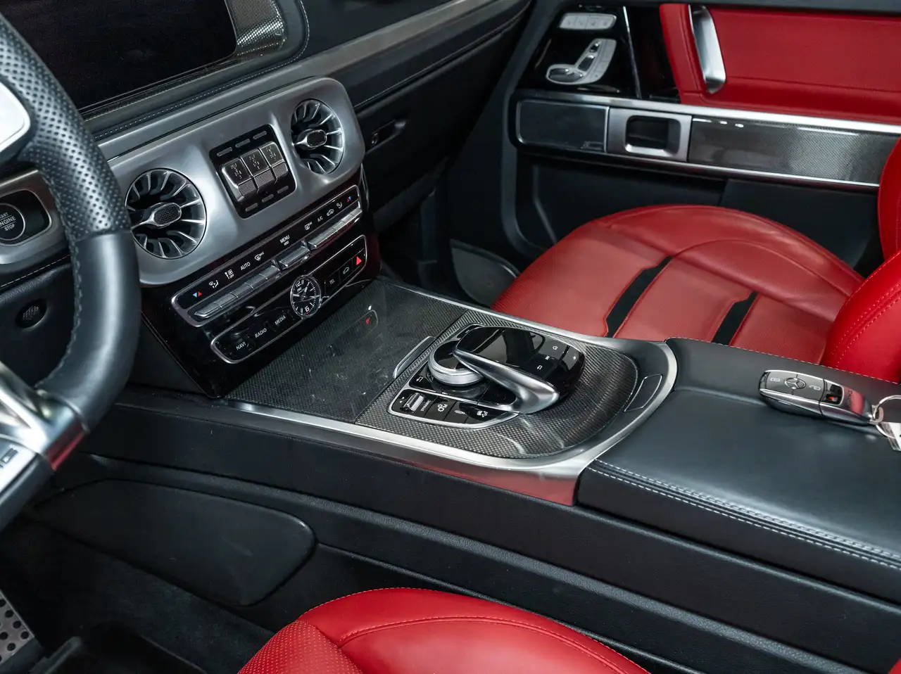 Mercedes-Benz G-Class - Image 38