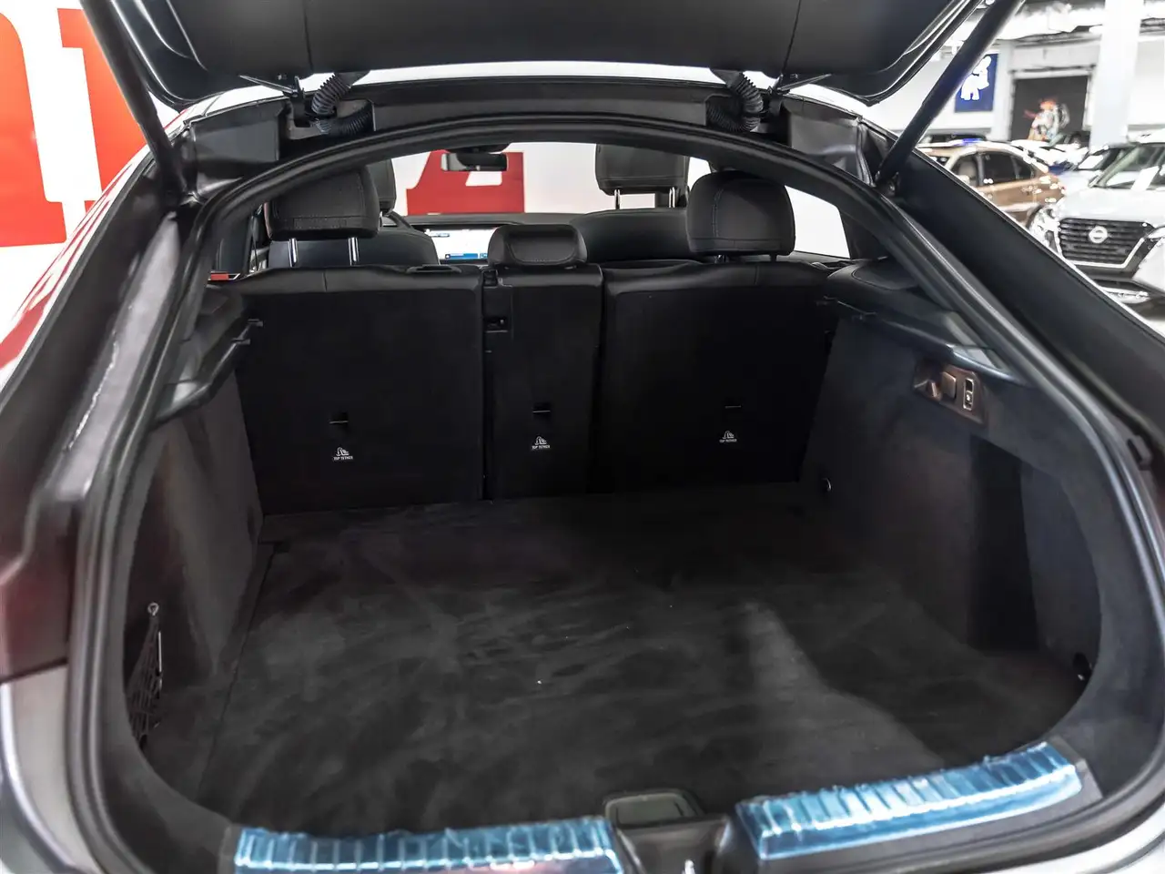 Mercedes-Benz GLE - Image 15