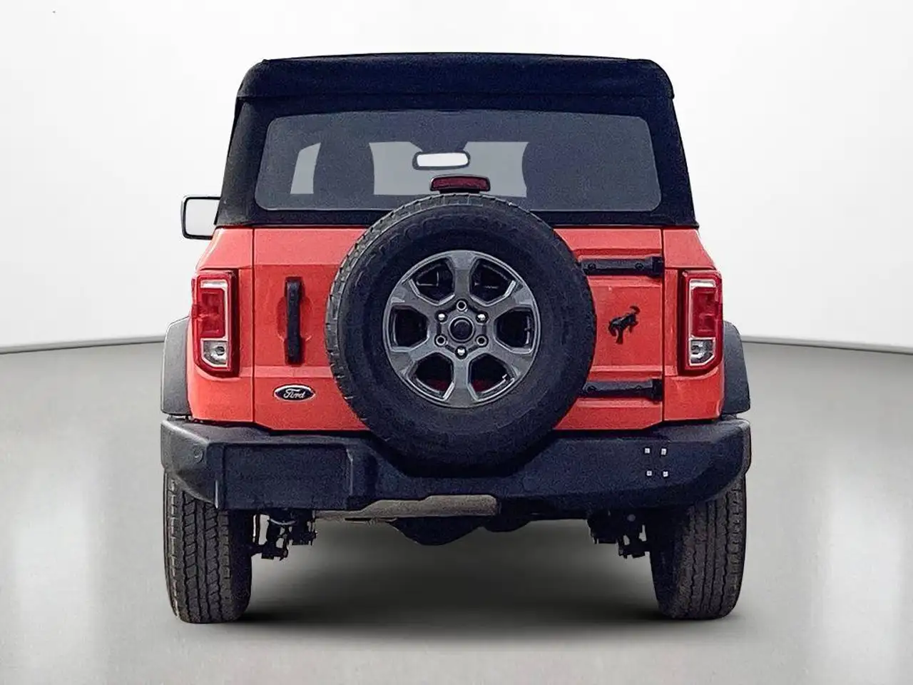 Ford Bronco - Image 4
