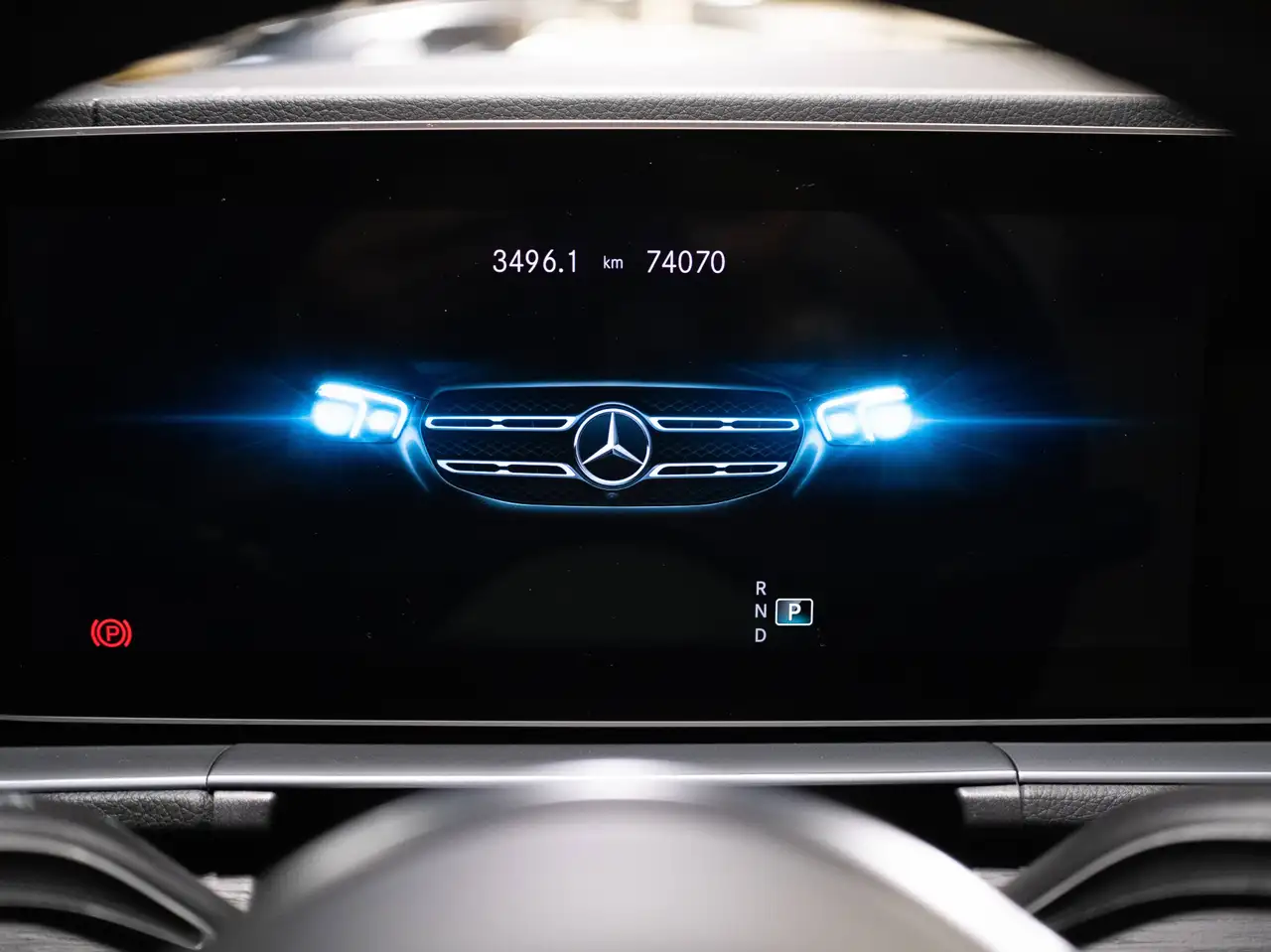 Mercedes-Benz GLE - Image 31