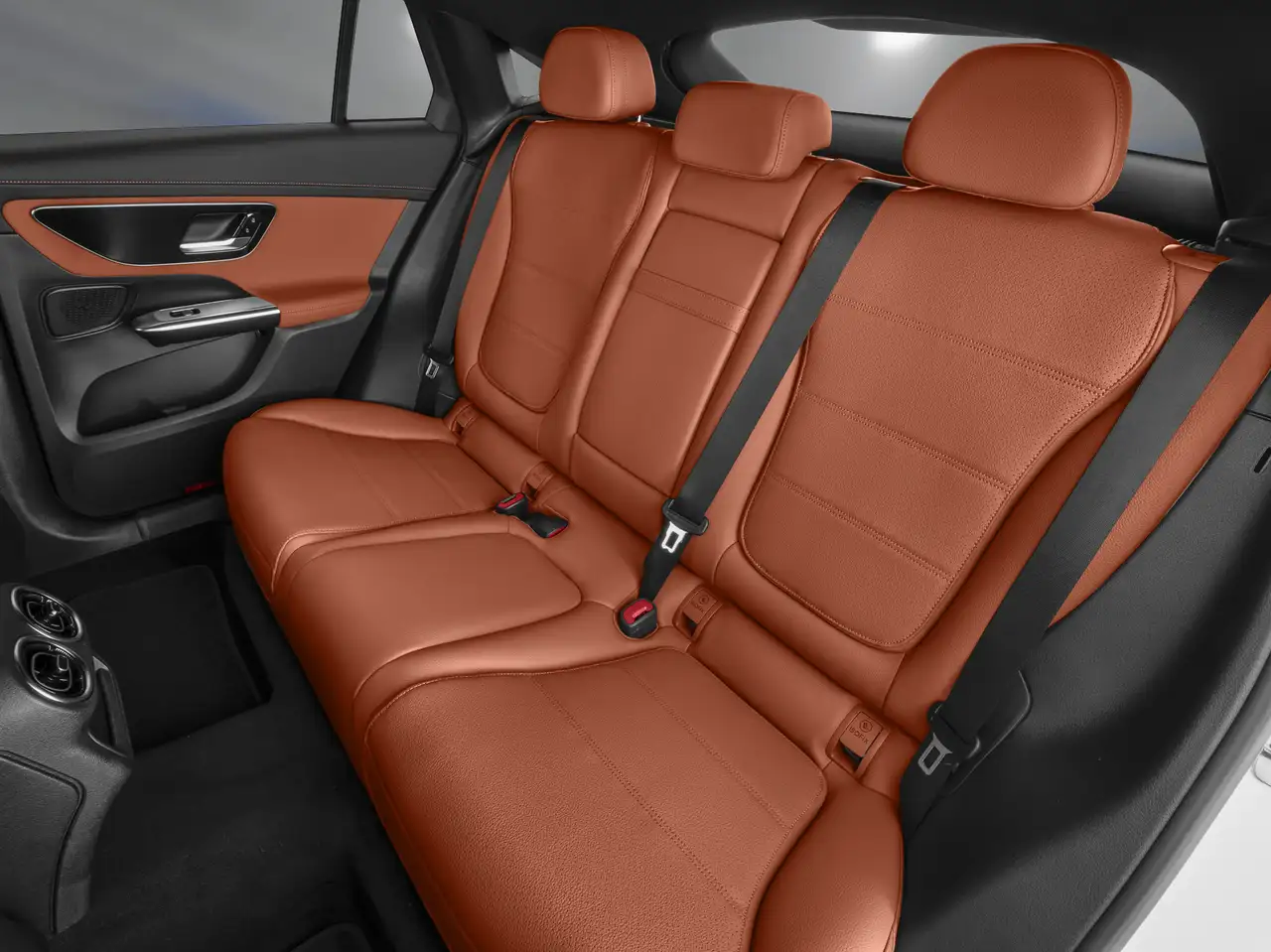 Mercedes-Benz GLC - Image 9
