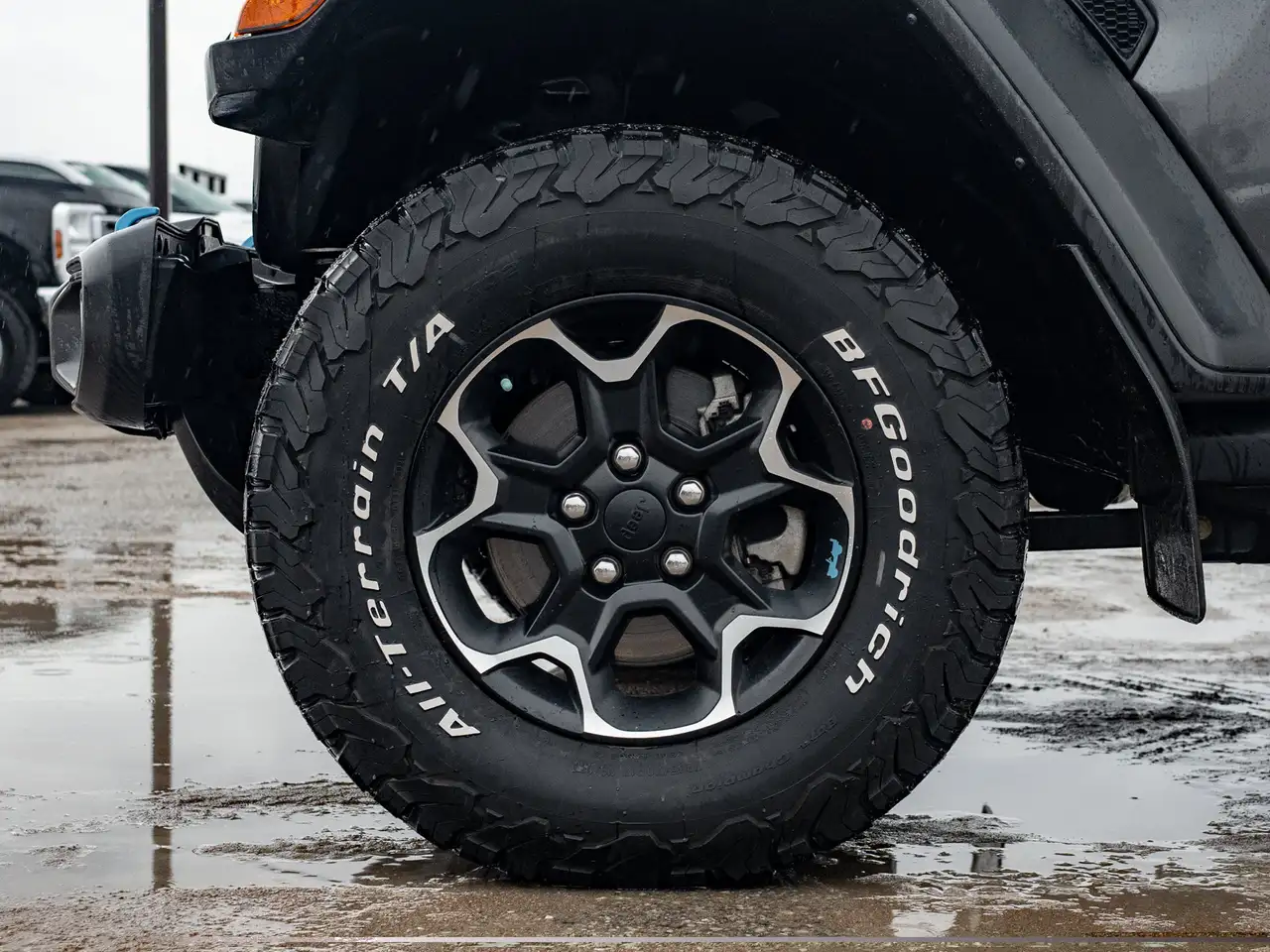 Jeep Wrangler - Image 15