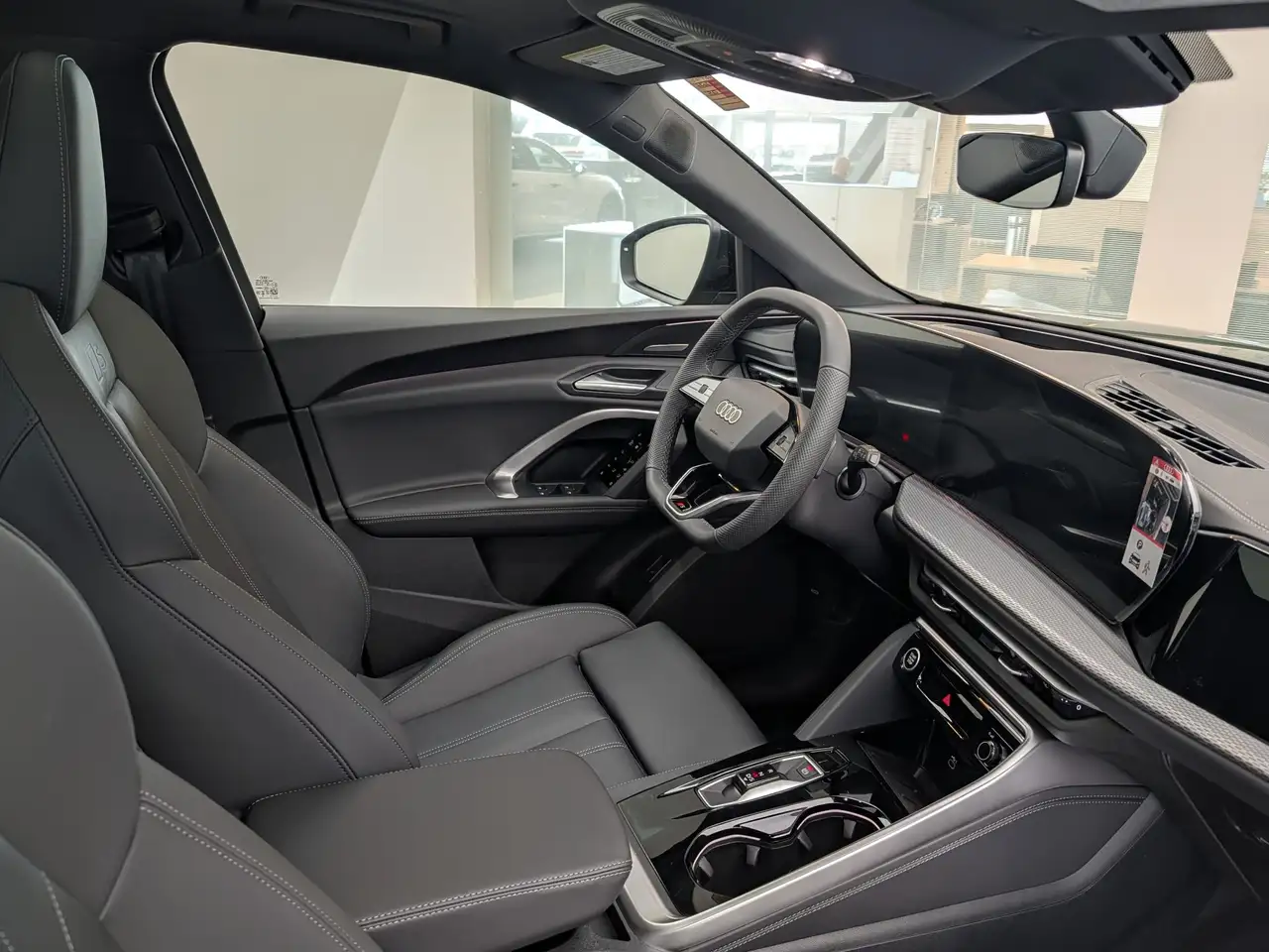 Audi Q5 - Image 11