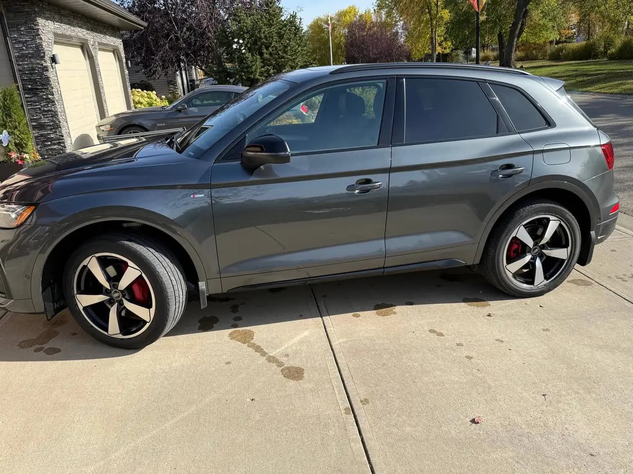 Audi Q5 - Image 2