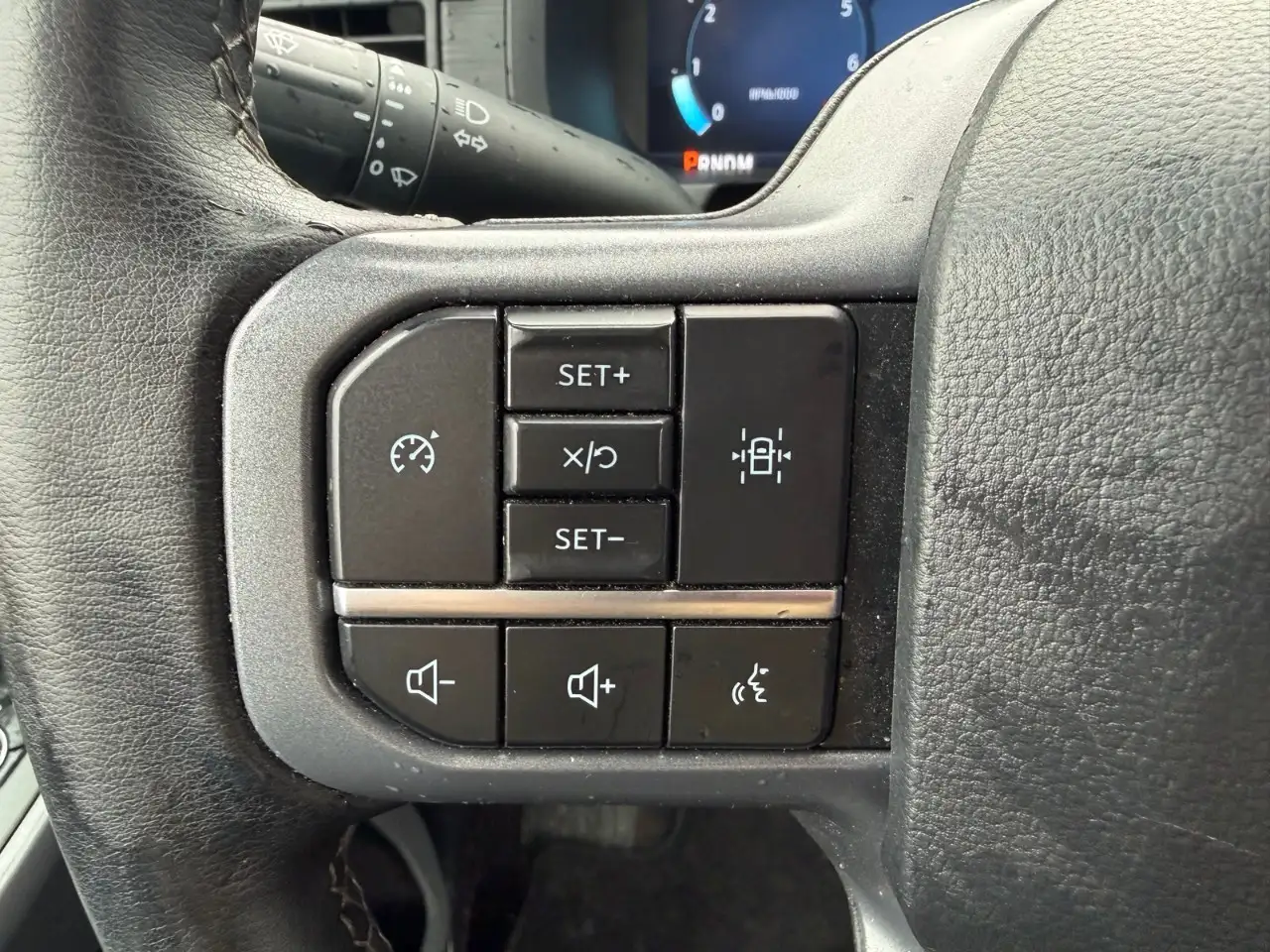 Ford F-150 - Image 20