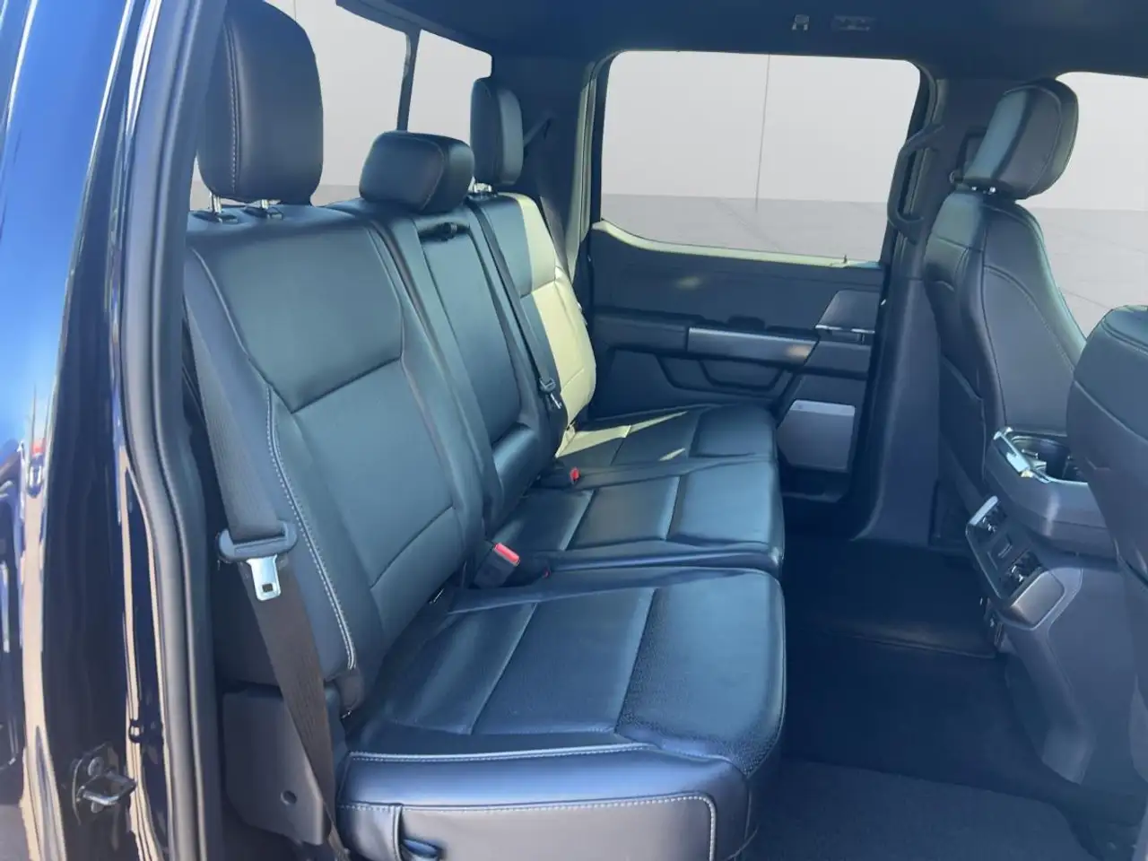 Ford F-150 - Image 23