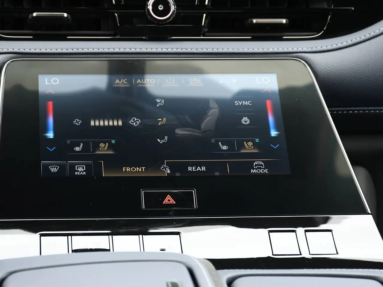Infiniti QX80 - Image 17