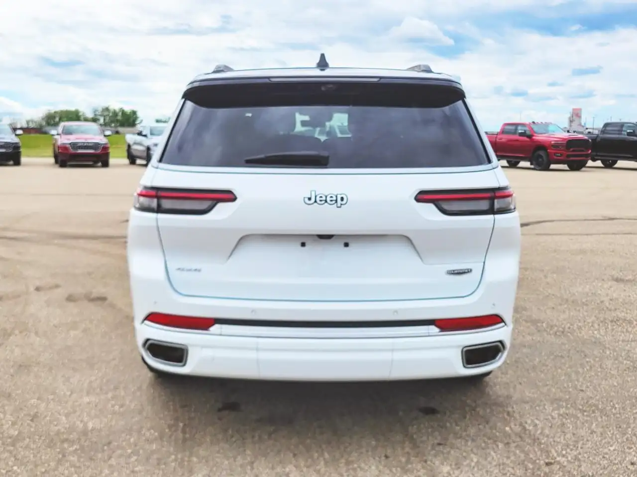 Jeep Grand Cherokee - Image 5