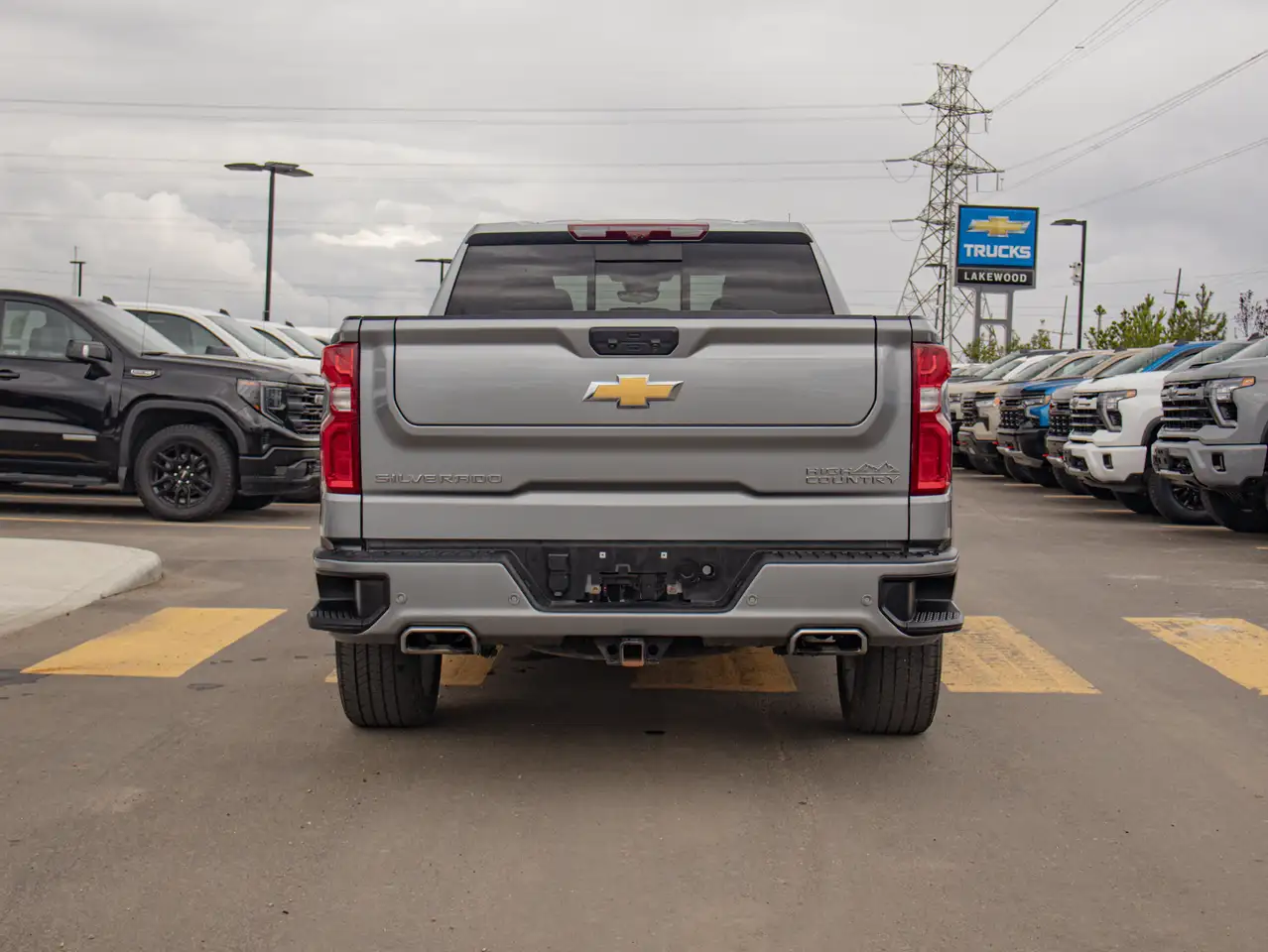 Chevrolet Silverado 1500 - Image 9