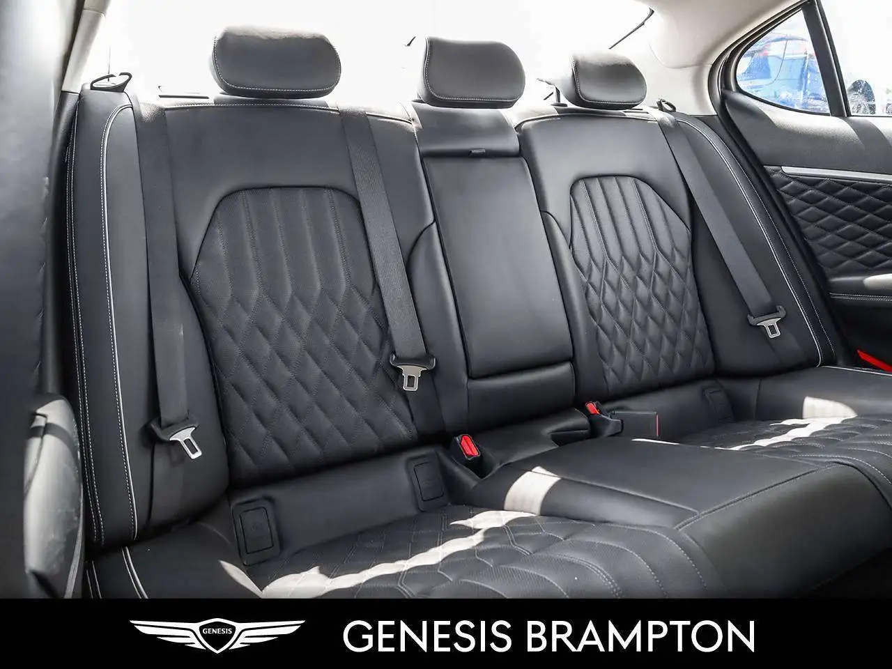 Genesis G70 - Image 15