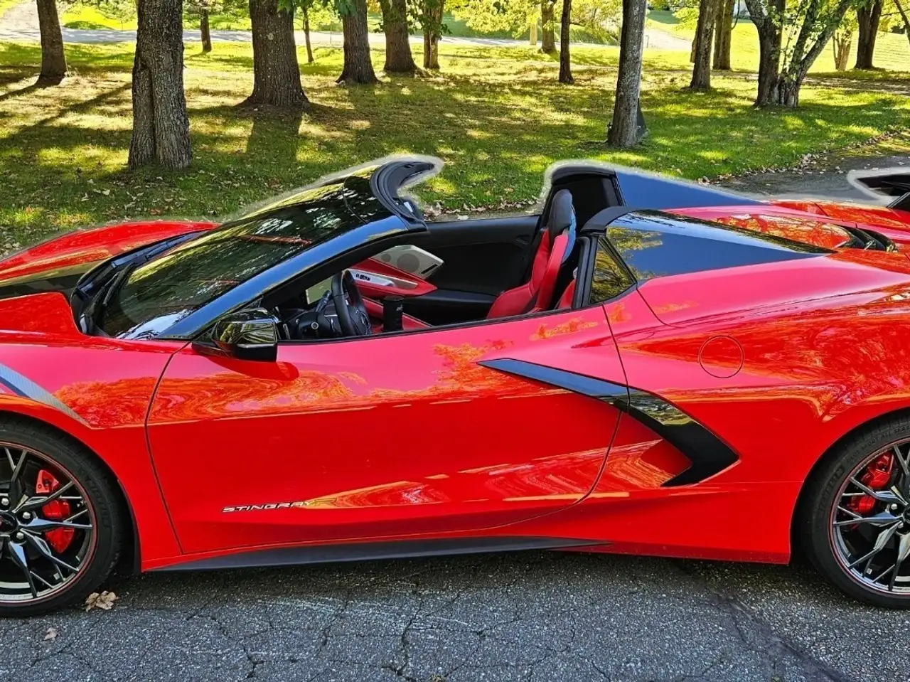 Chevrolet Corvette - Image 2