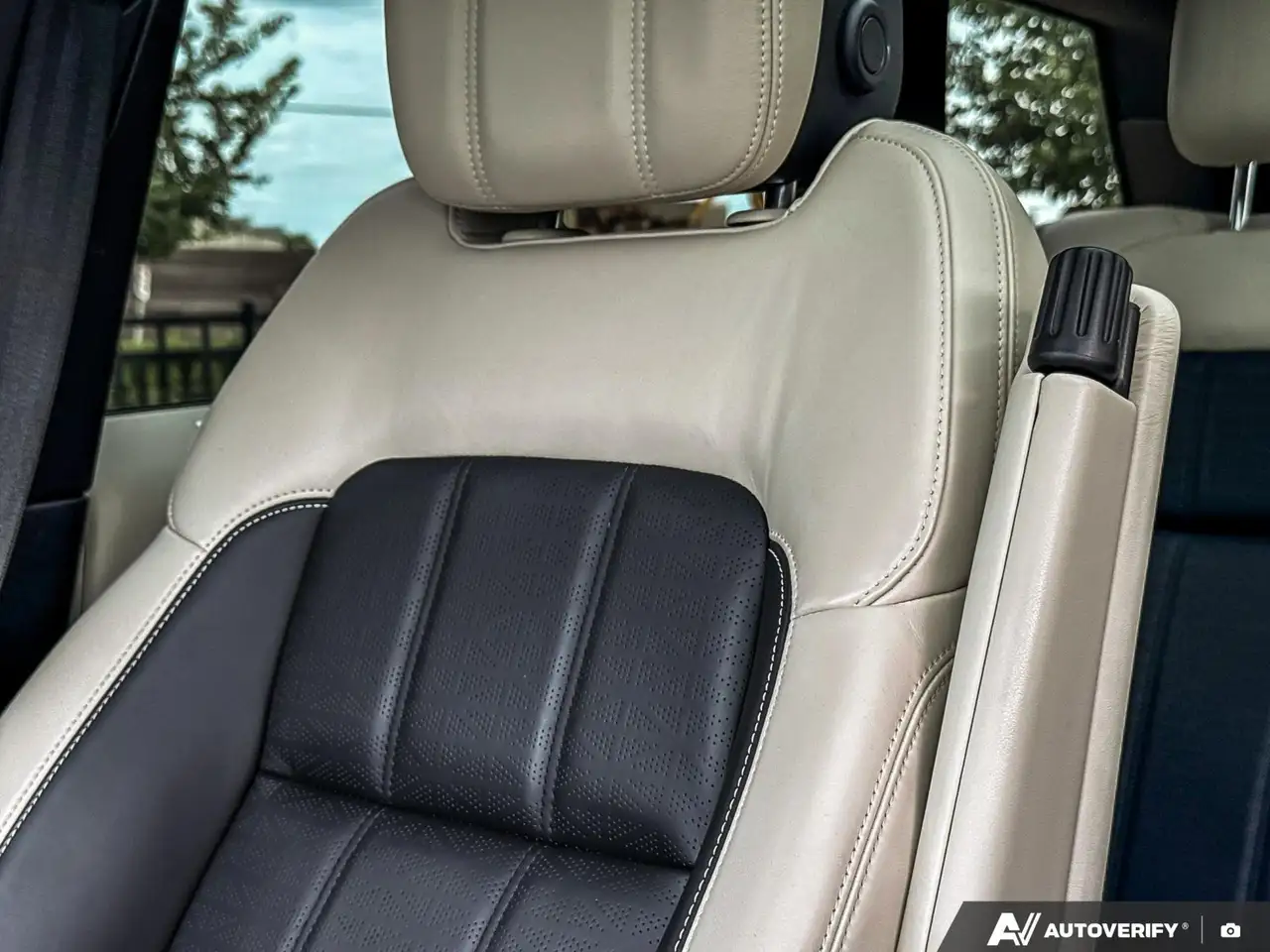 Land Rover Range Rover Sport - Image 21