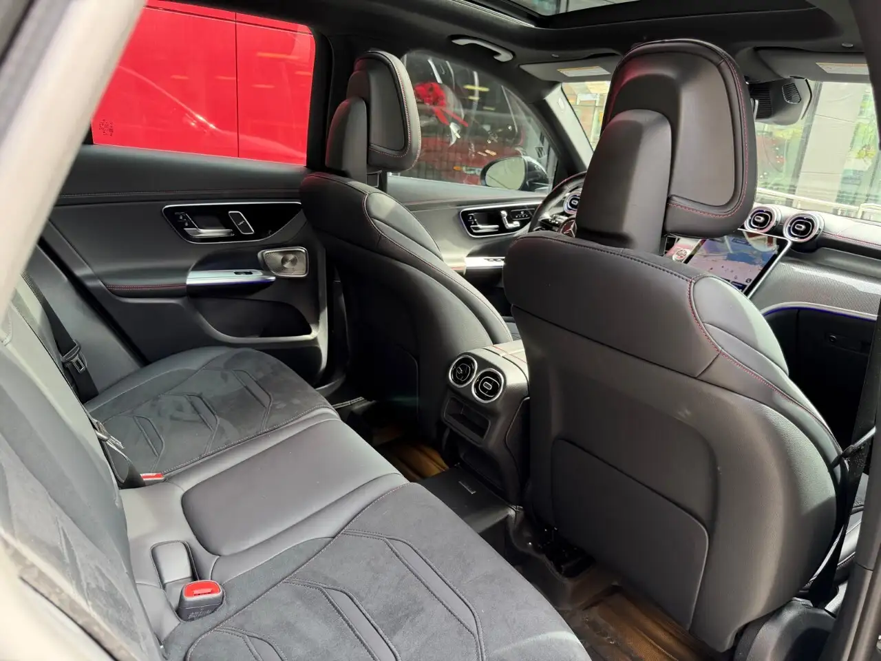Mercedes-Benz GLC - Image 23