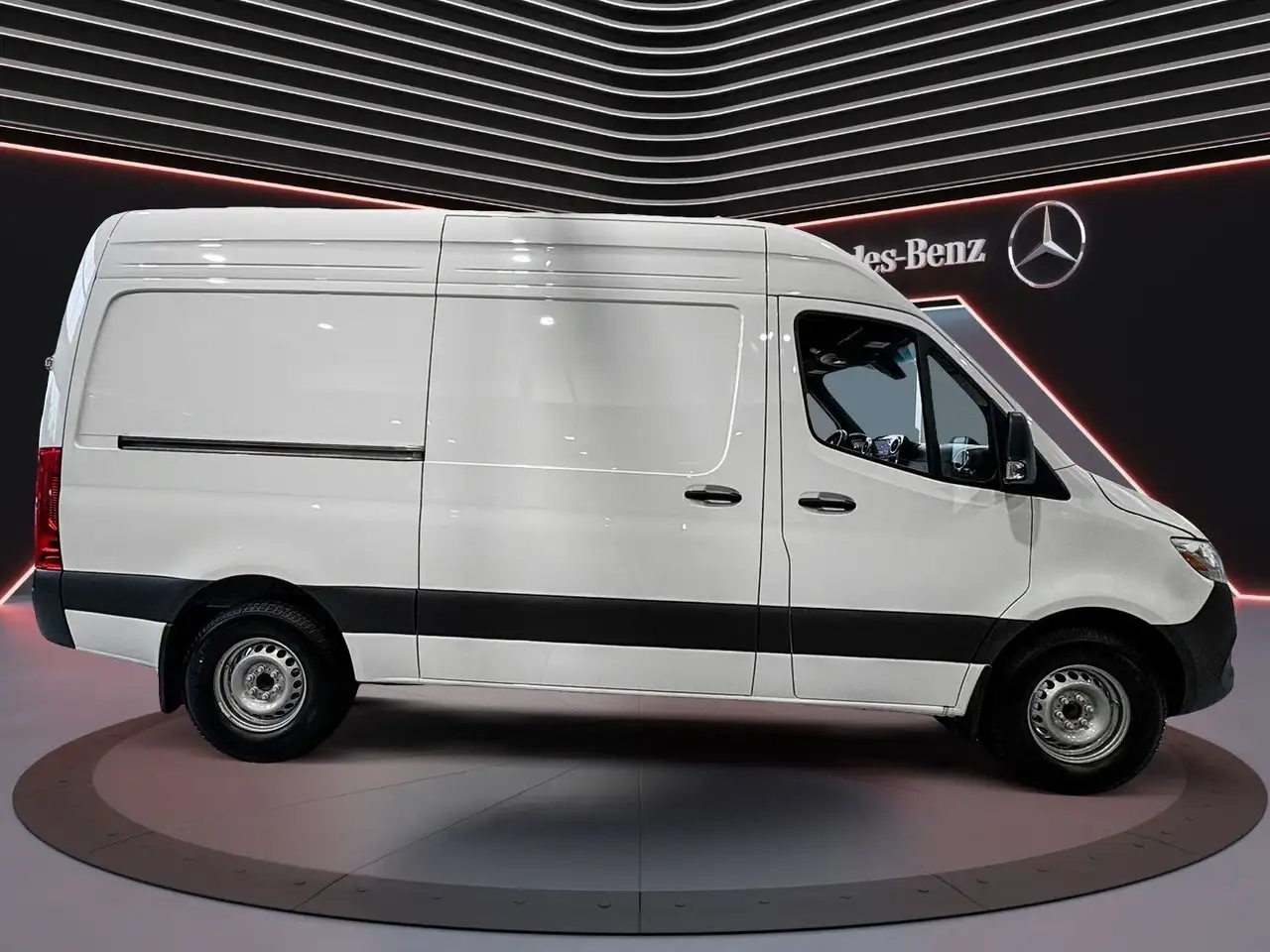Mercedes-Benz Sprinter - Image 7