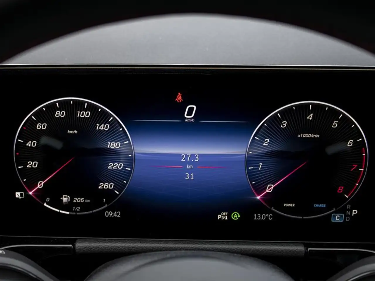 Mercedes-Benz GLA - Image 10