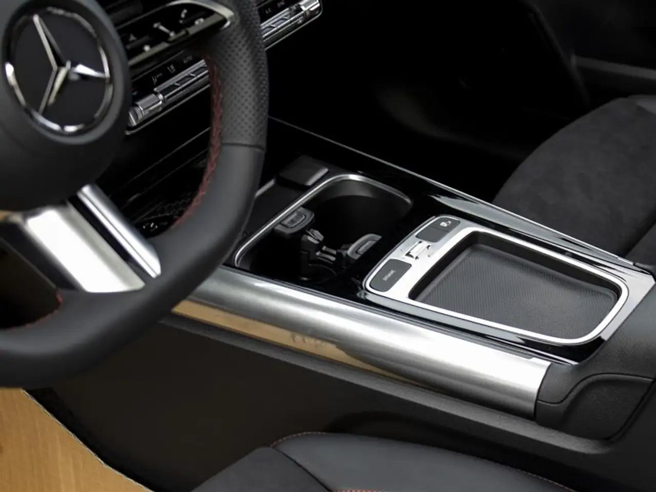 Mercedes-Benz GLA - Image 17