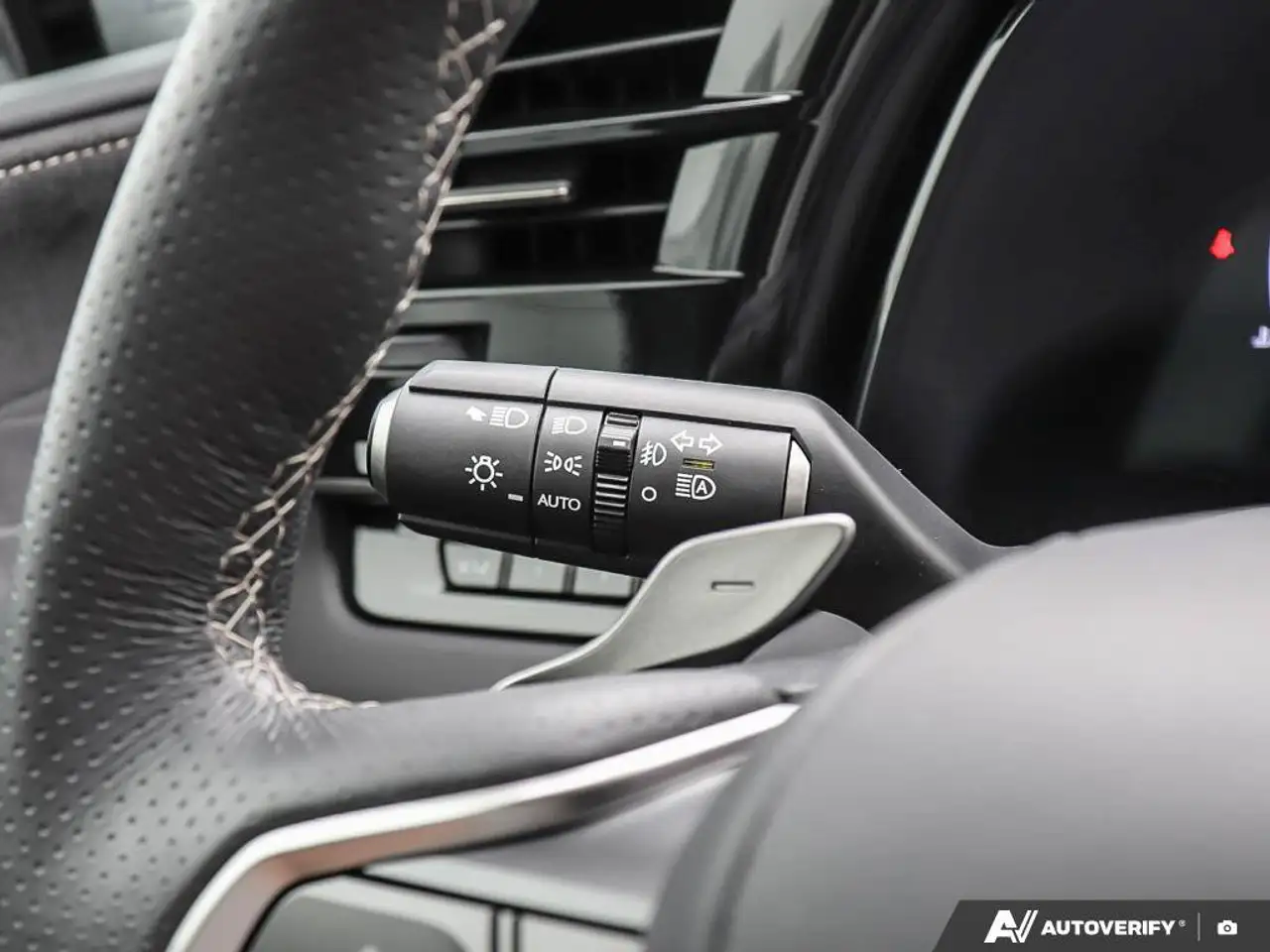 Lexus RX - Image 18
