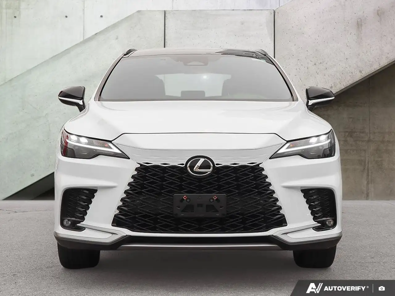 Lexus RX - Image 8