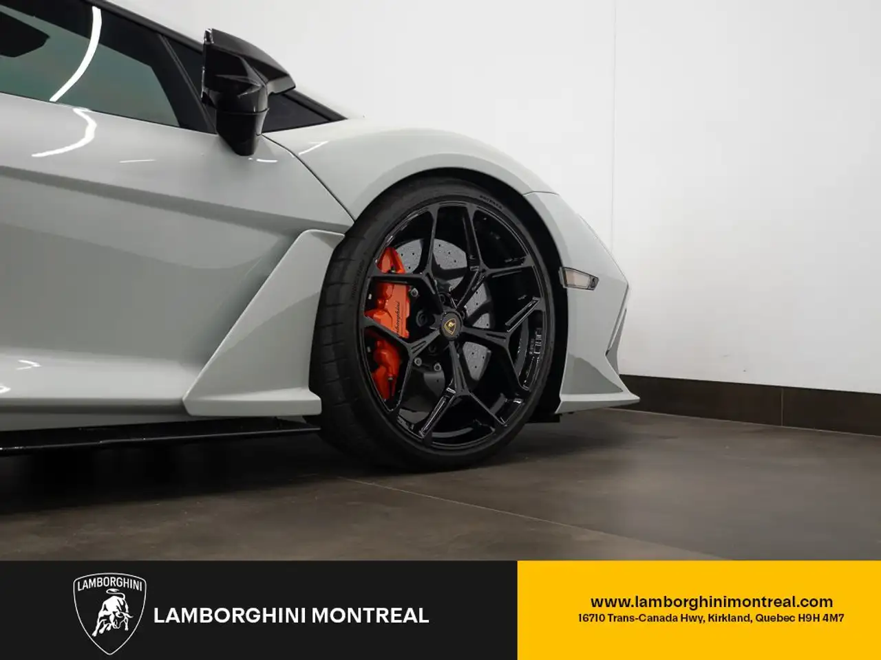 Lamborghini Revuelto - Image 8
