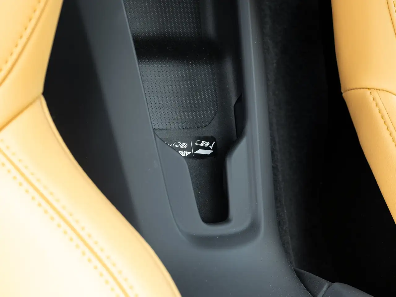 Chevrolet Corvette - Image 44