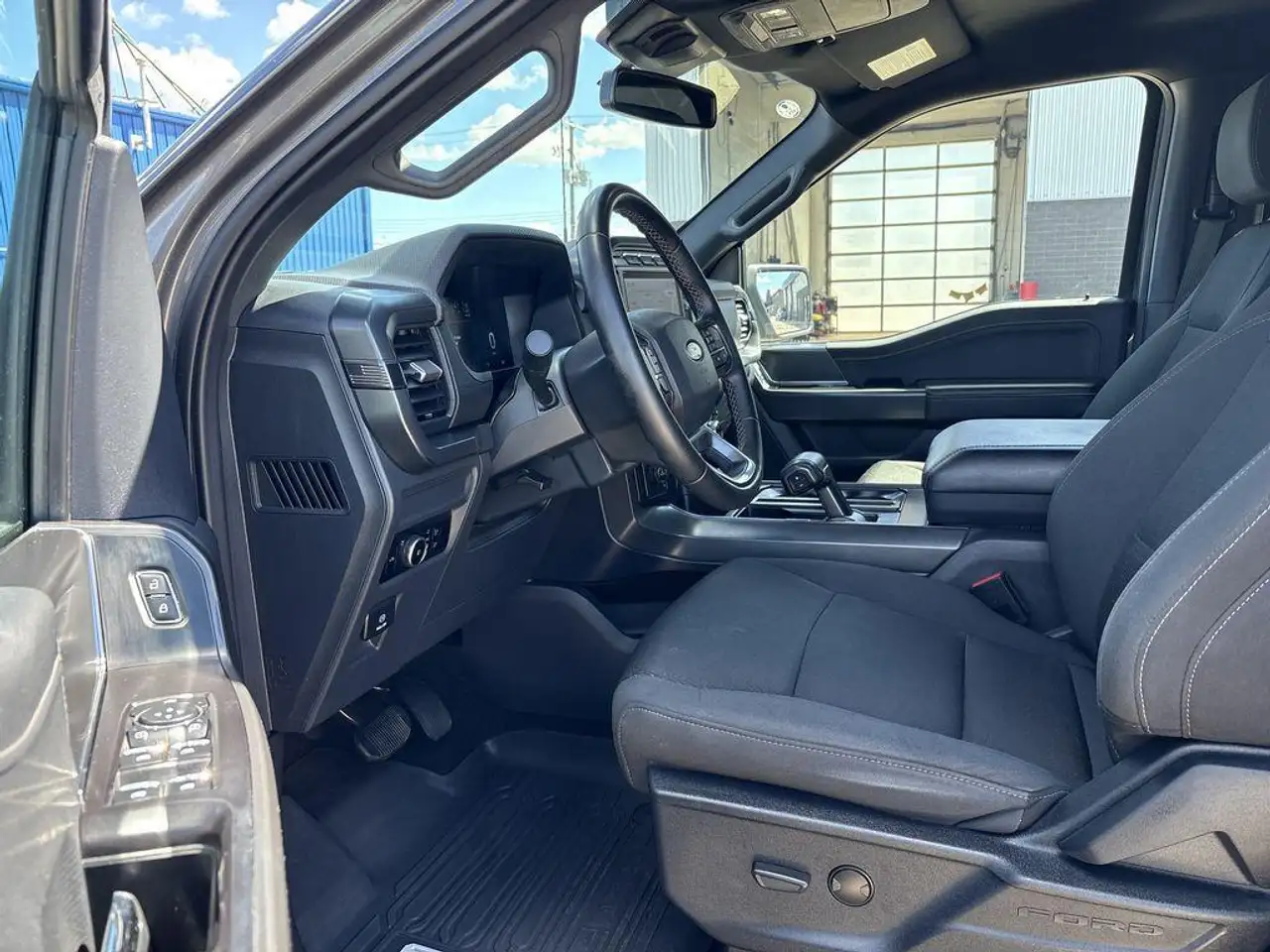 Ford F-150 - Image 15