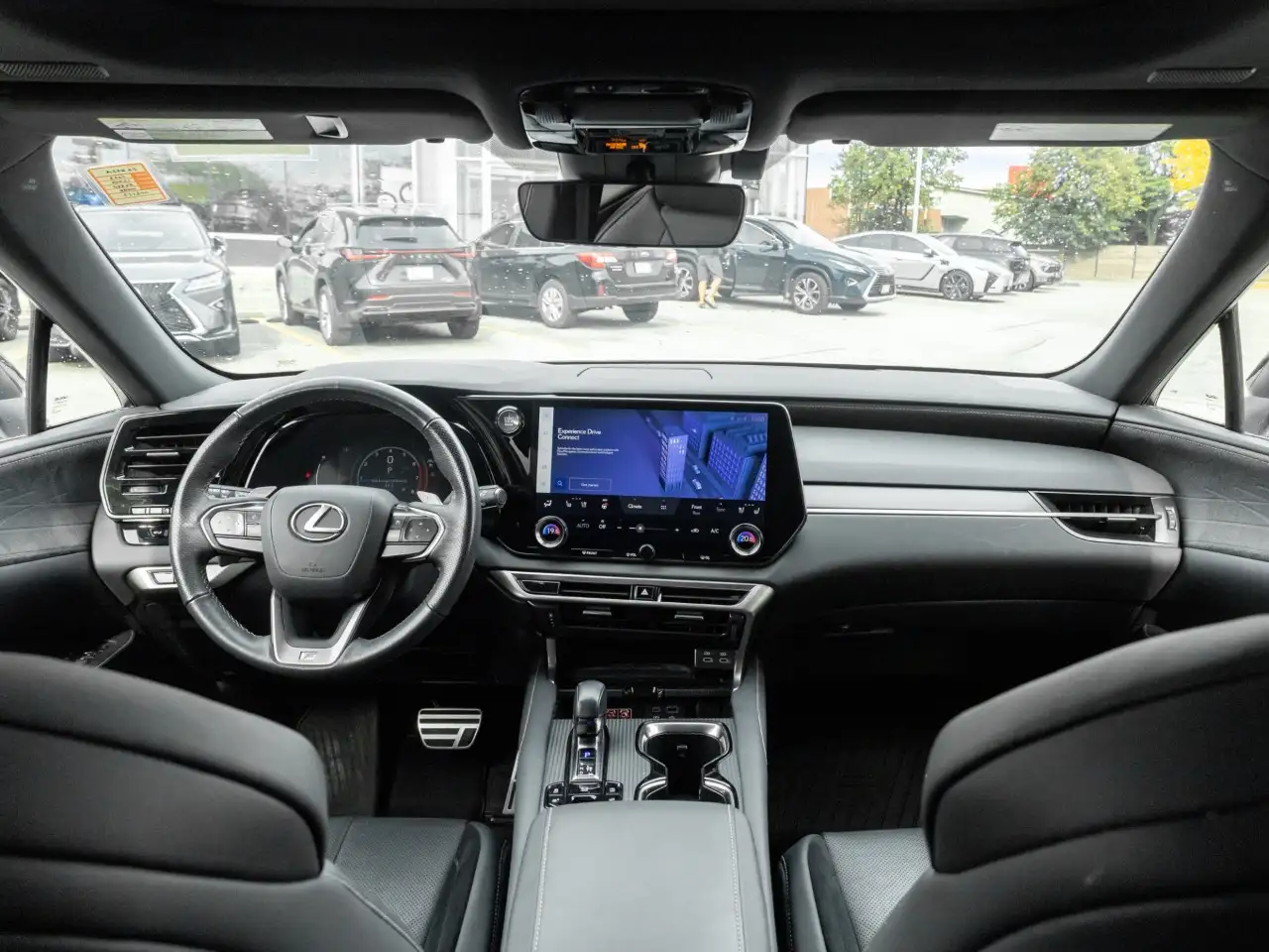 Lexus RX - Image 26