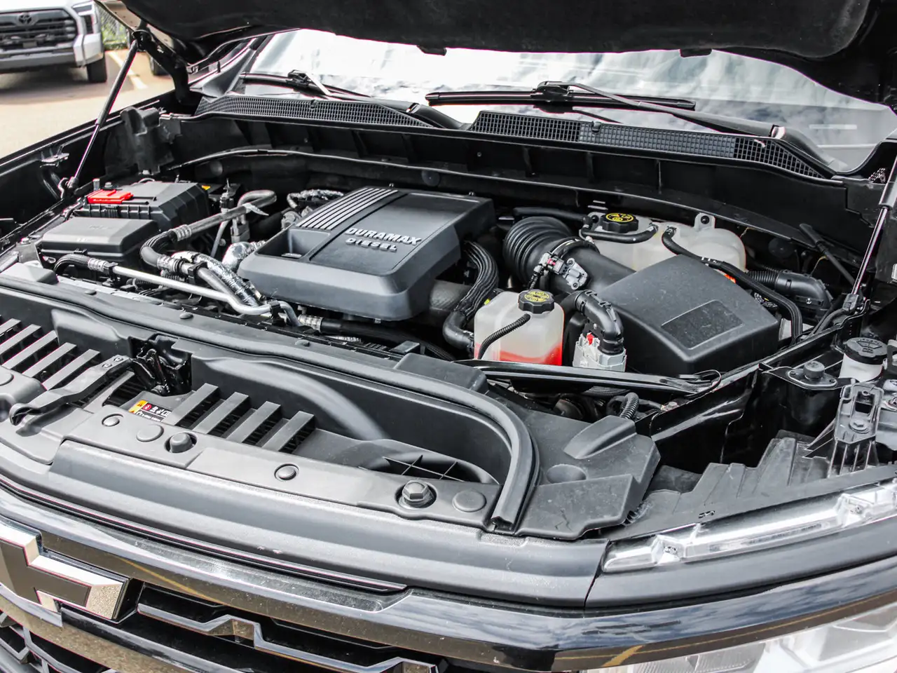 Chevrolet Silverado 1500 - Image 13