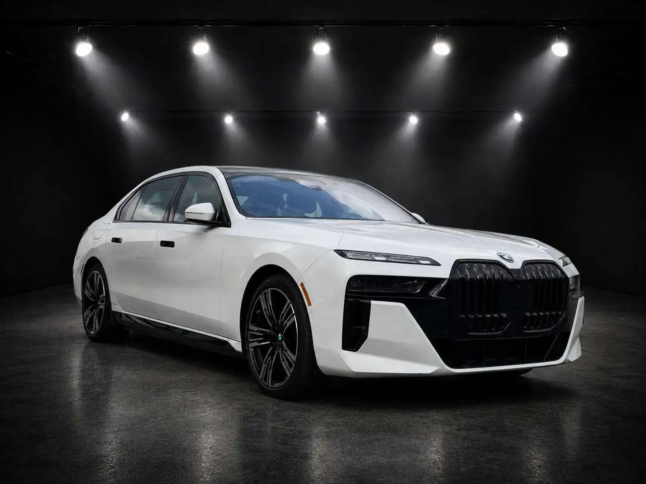 BMW i7