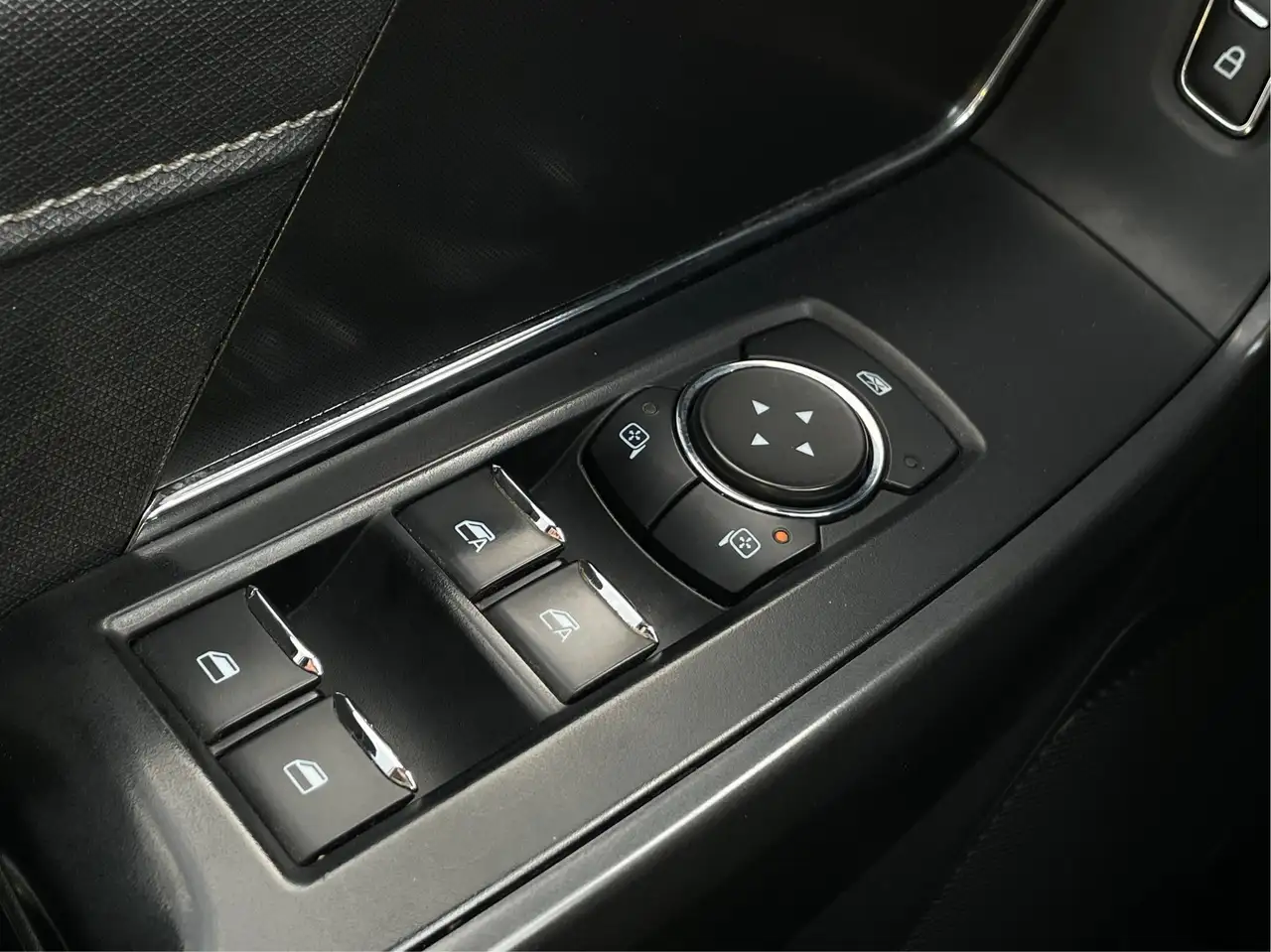 Ford F-150 - Image 22