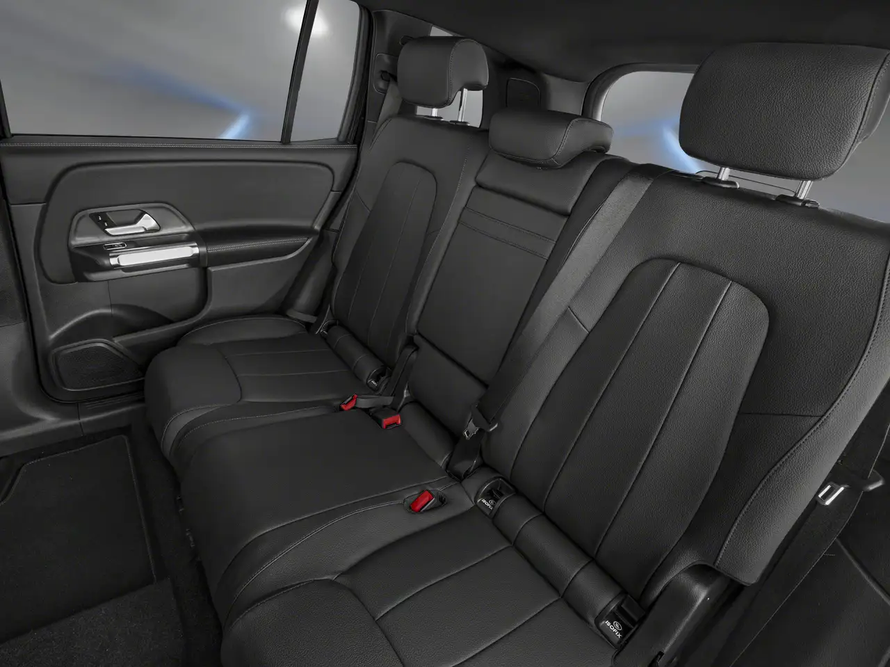 Mercedes-Benz GLB - Image 9